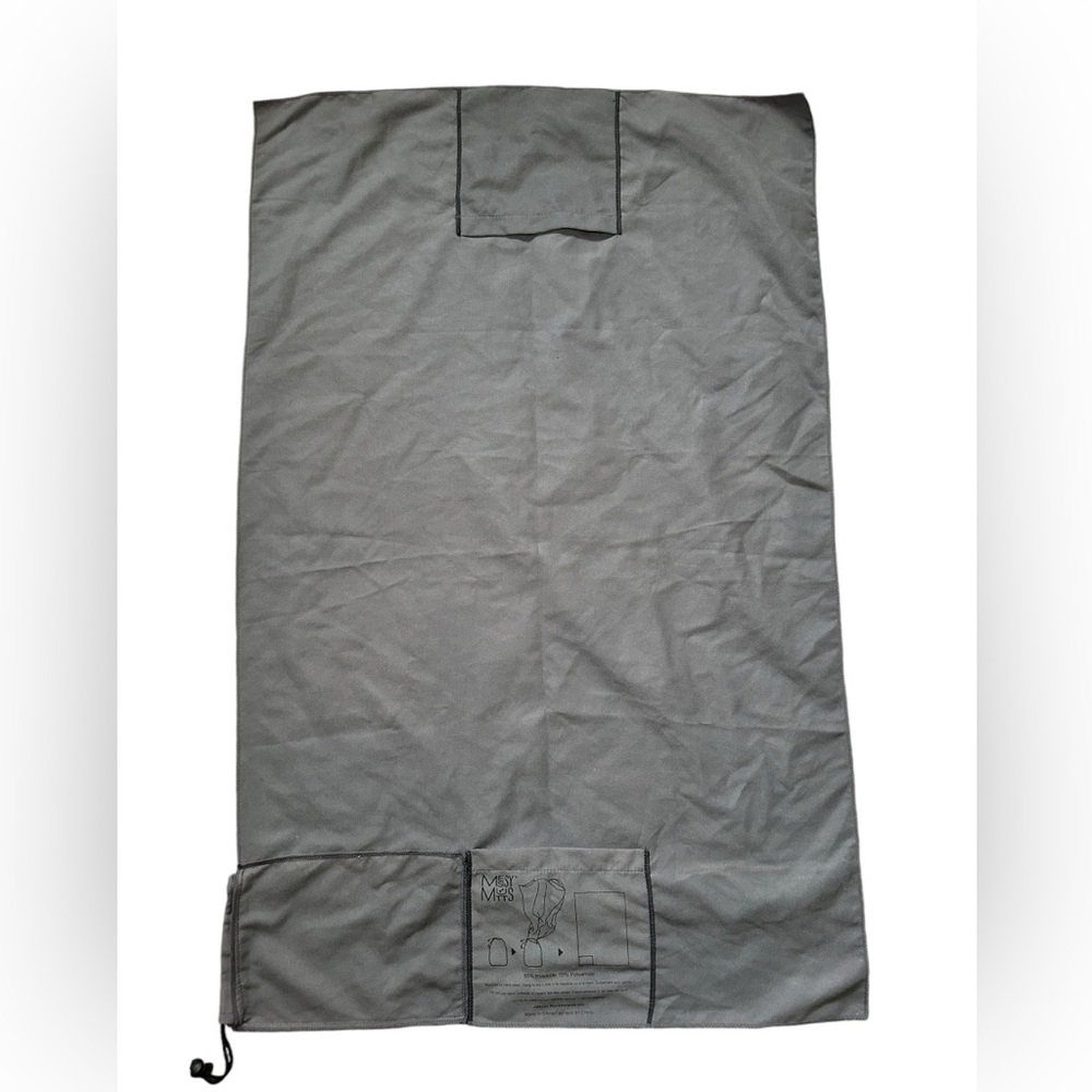 Messy Mutts Packable Towel - Picture 2 of 6